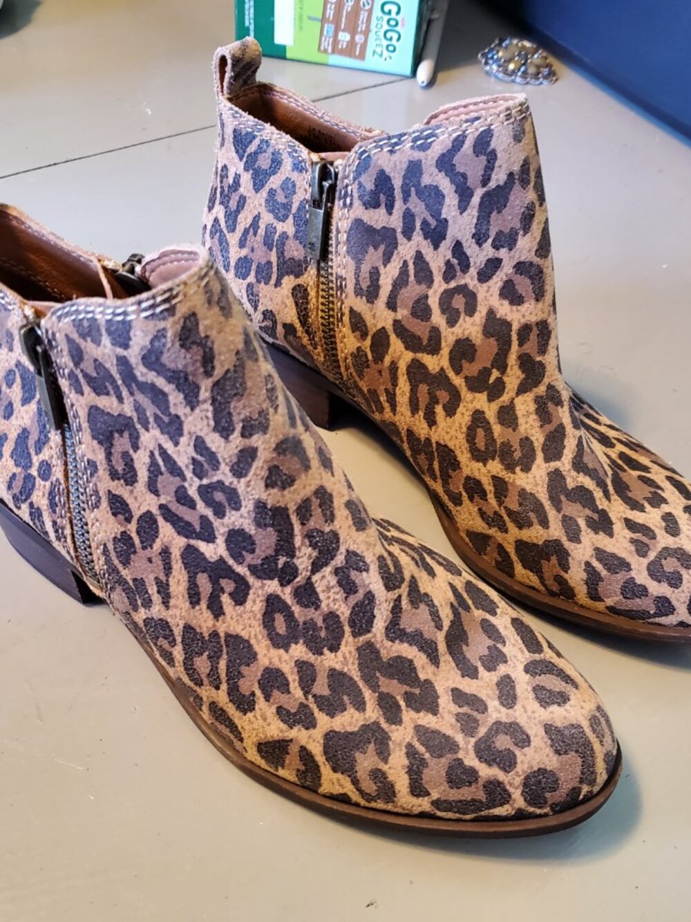 Lucky Brand Basel Low Cut Almond-Toe Ankle Booties Leather Animal Print Size 7 - Picture 10 of 12